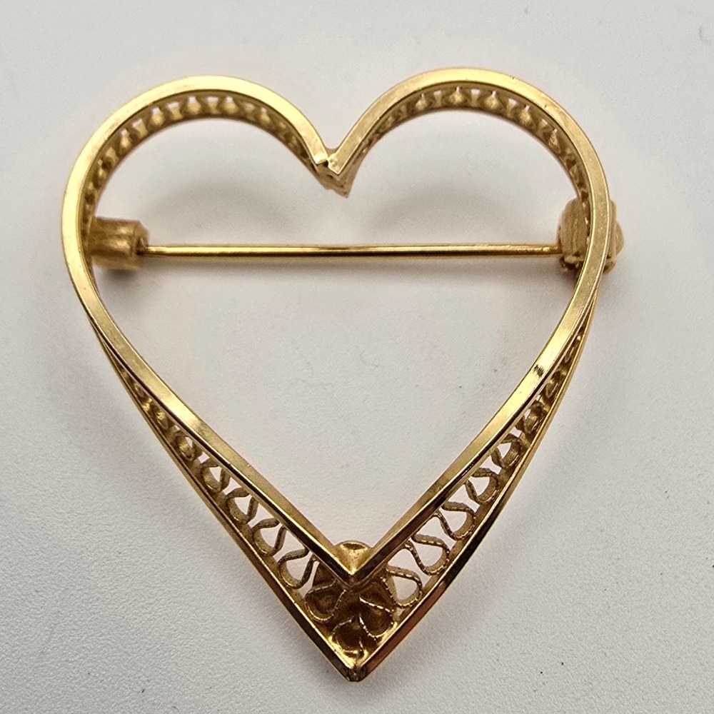 Vintage 12K Gold Filled Open Heart Brooch Pin Filigree Scroll Detail